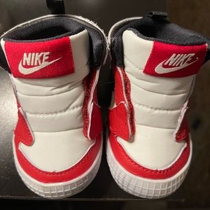 Jordan 1 crib bootie